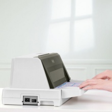 得力(deli)DL-930K針式打印機(稅務(wù)發(fā)票 出入庫發(fā)貨單票據(jù)打印機)